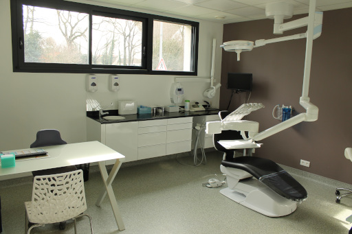 Cabinet dentiste La RochesurYon (85000)  Dentiste Dr Benjamin Goulon